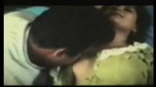 Tasting Pussy Of Village Bhabhi In Front Of Cam free porn video