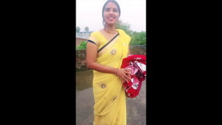 Telugu Hot Sexy Girl Standing Fucked Pussy In Outdoor